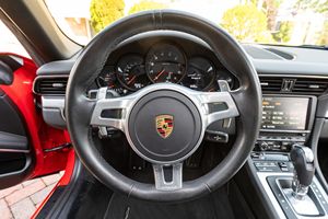 รถ Porsche 911 Targa ปี 2016 สภาพดีเยี่ยม ราคาสุดคุ้ม พร้อมส่ง - Product Image 6