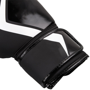 ถุงมือชกมวยสำหรับฝึกคิกบ็อกซิ่งหนังพียูสำหรับผู้ใหญ่สีแดง - Product Image 4