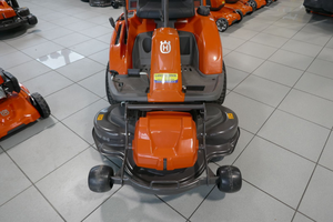 Tondeuse autoportée industrielle en gros pour R 420TsX AWD, moteur 2 temps 125cc, commande électrique à 100%, télécommandée, pour usine - Product Image 3
