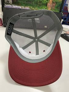 Casquette de camionneur rouge à contours Texas State personnalisable, broderie 3D, dos en maille, mode sportive, fabricant fabriqué au Vietnam - Product Image 5