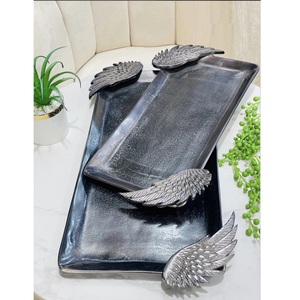 Fournitures de restaurant Plateau décoratif en aluminium avec poignées d'ailes Nouveau design Plateau en aluminium doré en forme de rectangle - Product Image 2