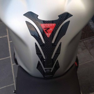 Adesivo Protettivo 3D per Serbatoio Moto su Misura Compatibile con Triumph Street Triple RX 2016-17 - Product Image 1