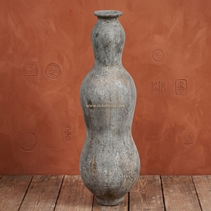 Conja Black Urne de sol en argile terracotta rustique, forme sablier, artisanale, grand vase décoratif en grès, vente en gros - Product Image 4
