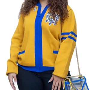 เสื้อแจ็คเก็ตไหมพรมสีเหลืองสำหรับผู้หญิง แต่งสีน้ำเงินที่แขนเสื้อแบบริบ สไตล์สตรีนักศึกษา น้ำหนักเบา เหมาะสำหรับฤดูหนาว มีกระเป๋าด้านหน้า - Product Image 3