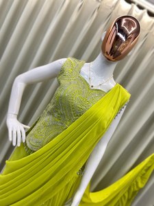 Sẵn sàng thực hiện nóng bán ánh sáng màu xanh lá cây màu Faux georgette vải trở lại bên Dori mô hình ưa thích áo với lahenga Saree cho người lớn - Product Image 4