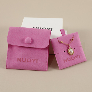 NUOYI Boîte à bijoux en microfibre de velours avec logo personnalisé Petite boucle d'oreille Bracelet Collier Pochette cadeau avec tampon d'insertion - Product Image 3