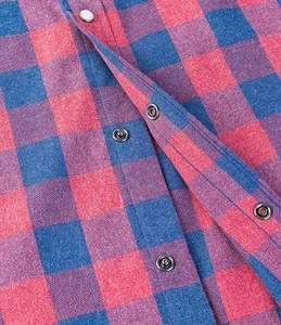 Camisa a cuadros de franela con botones de manga larga informal personalizada para hombre al por mayor 2025 algodón liso teñido primavera logotipo OEM con servicio 100% - Product Image 5