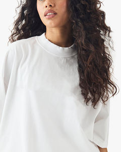 Vente en gros de t-shirts et shorts surdimensionnés personnalisés pour femmes 2 pièces 100% coton ensemble streetwear hip hop pour femmes de haute qualité - Product Image 4