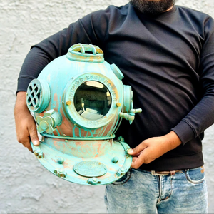 Casque de plongée sous-marine antique de haute qualité, élégant et magnifique - Product Image 1