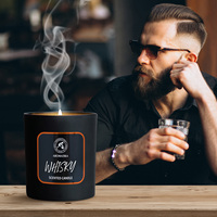 Vela Aromática Aromatika Whisky Soy con Aroma a Especias Amaderadas en Frasco de Vidrio, Serie Moderna para Hombre, Aromaterapia Premium, No Tóxica, Decoración para el Hogar