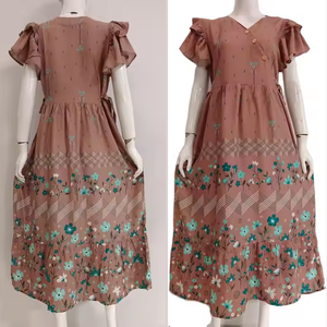 ชุดเดรสยาวถึงเข่าพิมพ์ลายดอกไม้เนื้อผ้านุ่มกระดุมด้านหน้าซ้ายขวา - Product Image 4