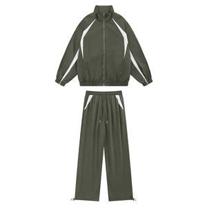 Conjunto Cortavientos Más Vendido, Conjunto Deportivo Cortavientos de Nailon de Alta Calidad con Franja Reflectante, Chándal Personalizado para Hombre 2026 - Product Image 4