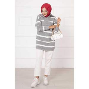 Tunique XL rayée brodée Logo fermeture éclair détail col à volants popeline western vintage tricotée pour les fêtes de printemps couleur grise" - Product Image 1