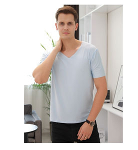 Vente en gros T-shirts d'été tricotés à col en V pour hommes, couleur pure, manches courtes, sans trace, doux, léger, écologique, respirant et décontracté - Product Image 1