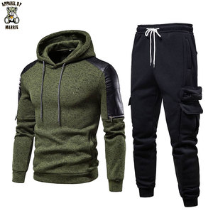 Conjunto Deportivo de Dos Piezas para Hombre en Algodón con Tela Suave en Oferta - Product Image 1