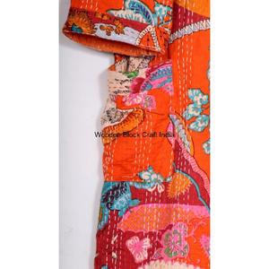 Veste Kantha 100% coton pur faite à la main pour femmes, mode vintage de festival, kimono court matelassé, vêtements de nuit pour l'été - Product Image 2