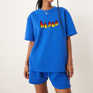 Conjunto de ropa deportiva y de gimnasia de algodón para mujer con camiseta y pantalones cortos para entrenamientos diarios - Product Image 1