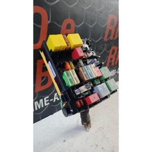 SCATOLA FUSABILI VANO MOTORE PEUGEOT 2008 1a Serie (13>) 42712603 Diesel 1.6 - Product Image 3