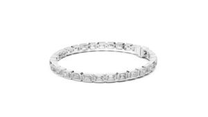 Pulsera de Tenis para Mujer en Oro Blanco Macizo de 18 Quilates con Baño de Rodio, Diamantes Naturales con Corte Esmeralda en Engaste de Bisel, Certificado IGI, Diamantes Auténticos - Product Image 5