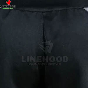 Pantalones cortos de tablero de artes marciales de calle alta personalizados para hombre, patrón sólido, lona, cintura media, cierre elástico, hechos en Pakistán - Product Image 6