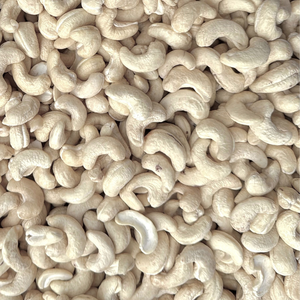 Venta Caliente de Nueces de Anacardo, Proveedores de Santiago Vietnam, Nueces de Anacardo Tostadas W180 W240 W320 W450, Empaque de Marca Privada Disponible - Product Image 1