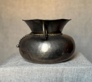 Vase à fleurs en laiton de luxe de grande taille, design personnalisé sculpté à la main, pot en métal de qualité pour table, vente en gros - Product Image 4