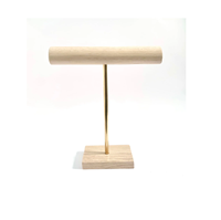 Support de bijoux en bois et collier de bijoux comme présentoir avec bsae en bois et utilisation à la main au meilleur prix