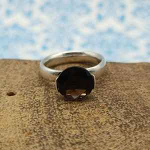 แหวนพลอยควอทซ์สีเงินแบบโบฮีเมียนทำจากหินธรรมชาติที่925เจียระไนด้วยเม็ดเพชรและการติดตั้งฝาสำหรับงานแต่งงาน - Product Image 2