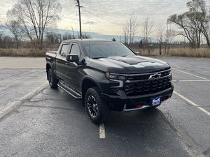 Chevrolet Silverado 1500 ZR2 Crew Cab 4WD USADO del 2025 - Product Image 3