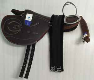 อานม้าสังเคราะห์ BLUHORSE ชุดอุปกรณ์ครบชุด ทนทาน สำหรับขี่ม้าแบบอังกฤษ 4 ชิ้น โครงพลาสติกไม่แตกหัก มีทุกสี - Product Image 3