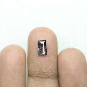 0.71 CT Naturel Lâche Diamant Bague De Fiançailles De Mariage Sel Poivre Conique Baguette Coupe 7.7X4.7 MM - Product Image 3