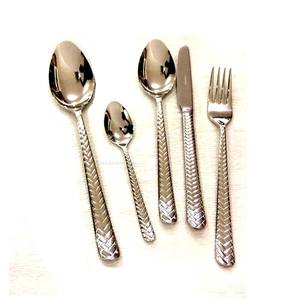 ชุดช้อนส้อมมีดสแตนเลสชุดช้อนส้อมมีดทองแดงขัดเงาสำหรับโรงแรมจัดเลี้ยง - Product Image 3