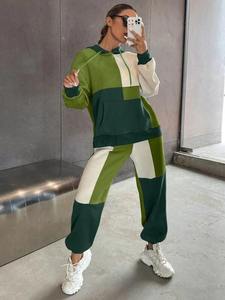 Conjunto de chándal de mujer Sudadera con capucha de chándal de mujer en colores personalizados conjunto traje de jogging de mujer - Product Image 6