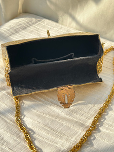 Bolso de Mano de Noche de Metal Dorado Antiguo, Hecho a Mano en India, con Correa de Cadena, de Lujo, para Bodas y Fiestas, Bolso de Mano de Herencia para Mujer - Product Image 3