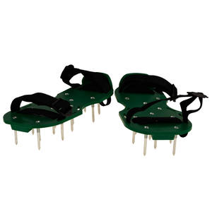 Cubrezapatos con pinchos para airear el césped manualmente, para perforar el suelo del jardín - Product Image 5