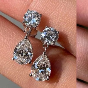 Boucles d'oreilles en diamant de moissanite blanche clarté VVS belles boucles d'oreilles en argent sterling à vis bijoux personnalisés et bijoux Hip Hop - Product Image 5