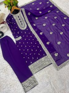 Costume Pakistanais au Design Unique Salwar Avec Palazzo et Dupatta pour Femme Disponible à des Prix Abordables depuis l'Inde - Product Image 3