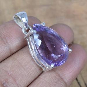 Pendentif en argent sterling améthyste, pierre de naissance de février, bijoux en pierres précieuses faits à la main, cadeau élégant pour femmes - Product Image 4