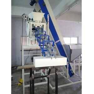 Trémie de préforme automatique à haut rendement avec système de chargement pour machine de soufflage de bouteilles en PET disponible à un prix abordable - Product Image 1