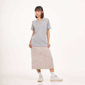 เสื้อวาฟเฟิลคอวีกันซึมผ้าโพลีเอสเตอร์สำหรับผู้ชายเสื้อโปโลแขนสั้นสีเทาปักธุรกิจระบายอากาศผลิตใน100% - Product Image 5