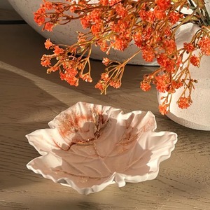 Plateau à feuilles d'aluminium unique personnalisé Plateaux artisanaux pour salle à manger élégante Décoration de banquet de luxe Présentations culinaires - Product Image 6