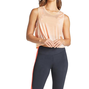 Venta al por mayor de moda de verano personalizado Plain Fit camiseta sin mangas de las mujeres Crop Top para las mujeres transpirable moda personalizada 2025 - Product Image 1