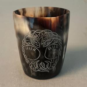 Verre à boire en corne de buffle fait main de haute qualité pour la bière, les cocktails et les boissons gazeuses, disponible au prix direct d'usine - Product Image 1