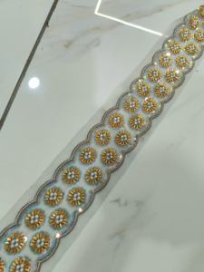 Matériel de dentelle perlée en maille douce pour le bricolage et la couture Dentelle en filet perlé avec strass pour robes élégantes - Product Image 4