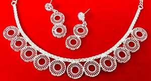 24K Plaqué Or Dubai Bijoux De Mode Collier Ensemble Boucles D'oreilles Bracelets Peignes Broches Cuivre Matériel pour Bulgarie Turquie Allemagne - Product Image 2