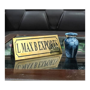 Expérience approfondie dans la vente de mini-urnes de crémation en aluminium de haute qualité avec finition personnalisée cendres funéraires - Product Image 1