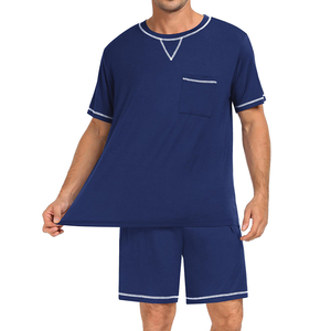 Vêtements de sport en gros : Ensemble deux pièces tendance pour homme, été, doux, léger, respirant, imprimé, t-shirt à manches courtes et short décontracté - Product Image 3