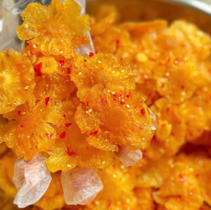 Ananas séché doux de qualité supérieure, déshydraté par procédé de séchage à l'air, avec piment épicé, teneur en sucre de 0 %, 3 % et 5 %, OEM pour l'exportation - Product Image 1