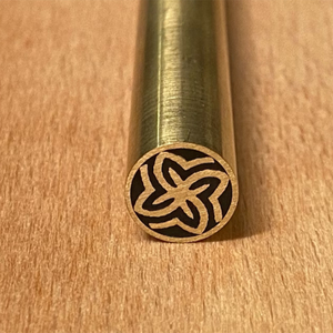 Épingles de couteaux en mosaïque de laiton de haute qualité en gros, tailles OEM personnalisables, mosaïque multi-couteaux pour les amateurs de bricolage - Product Image 2