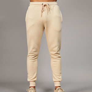 Vêtements de sport en coton pour hommes en gros, ensembles de survêtements de qualité supérieure pour hommes, ensembles de survêtements pour garçons - Product Image 4